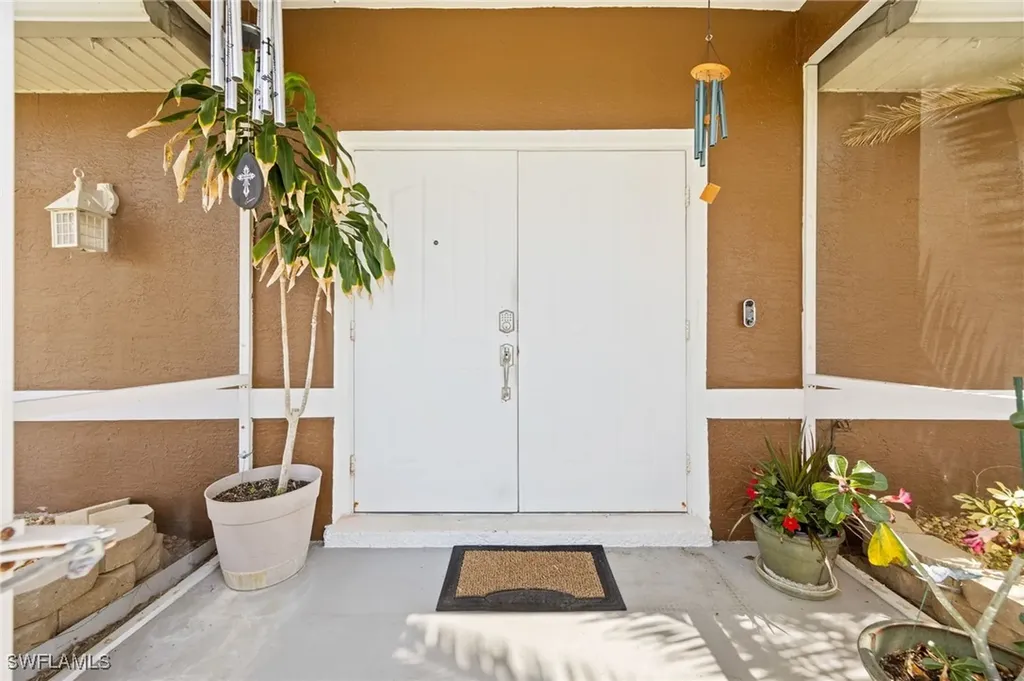227 Manasota Street Fort Myers FL 33913