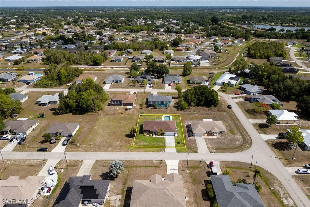 227 Manasota Street Fort Myers FL 33913