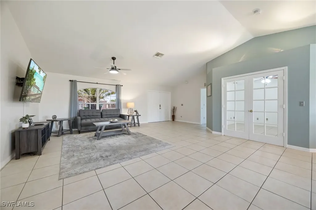 227 Manasota Street Fort Myers FL 33913