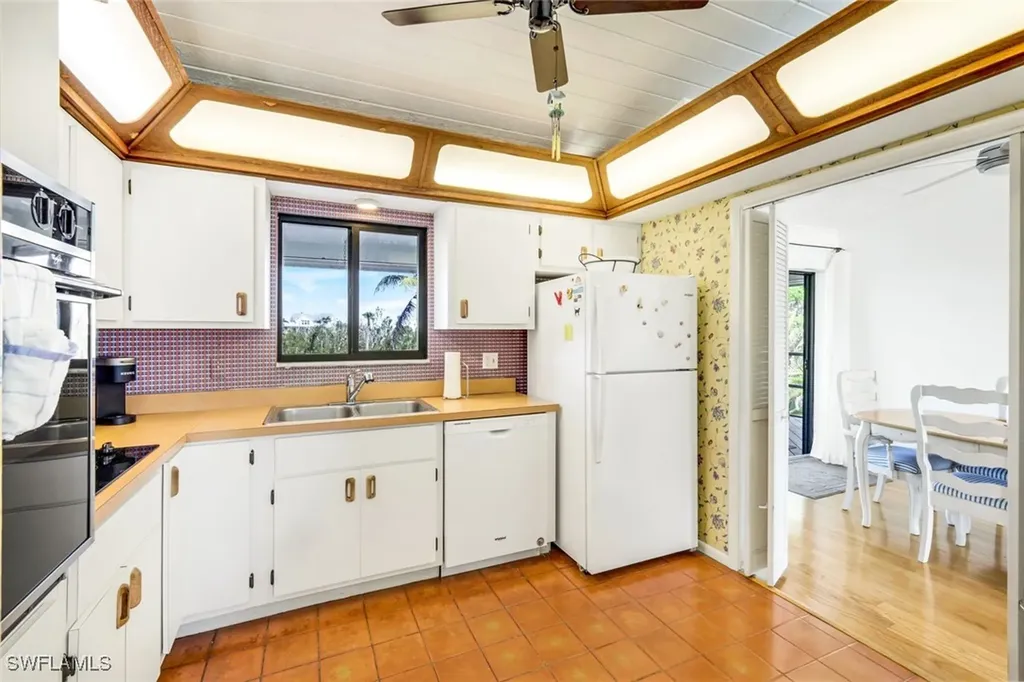 647 Rabbit Road Sanibel FL 33957