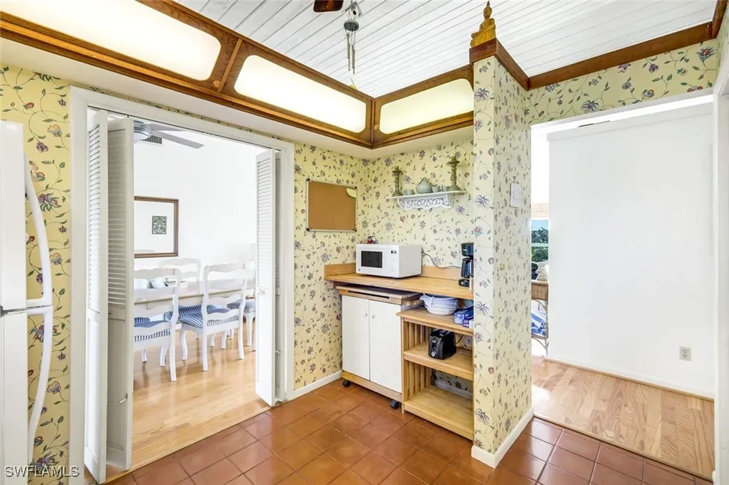 647 Rabbit Road Sanibel FL 33957