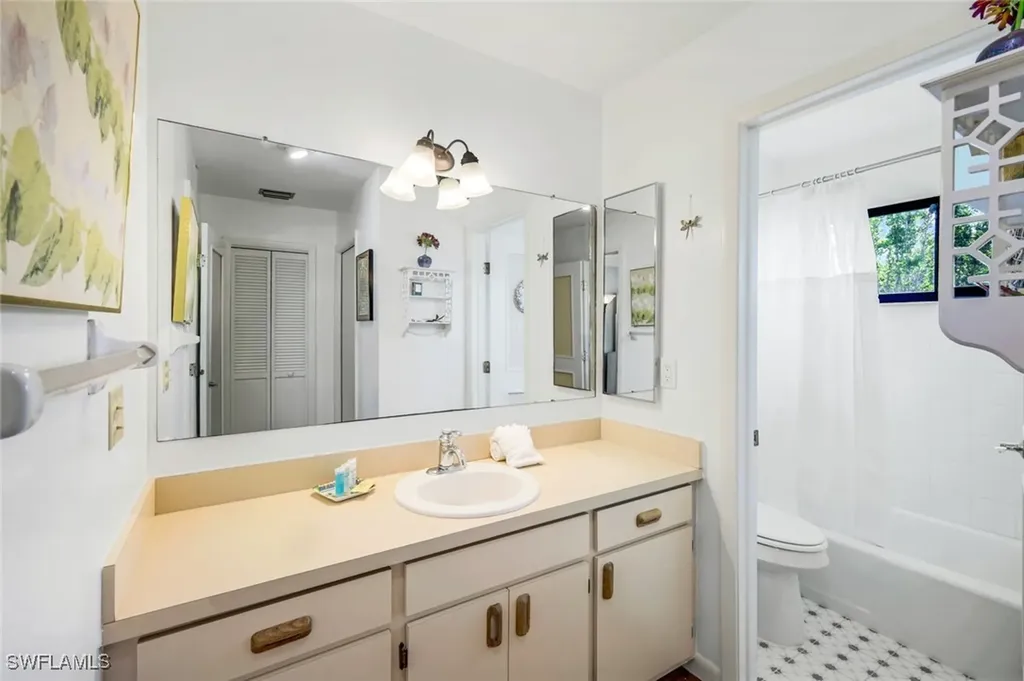 647 Rabbit Road Sanibel FL 33957
