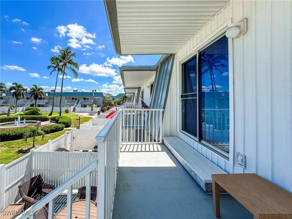 6777 Winkler Road Fort Myers FL 33919
