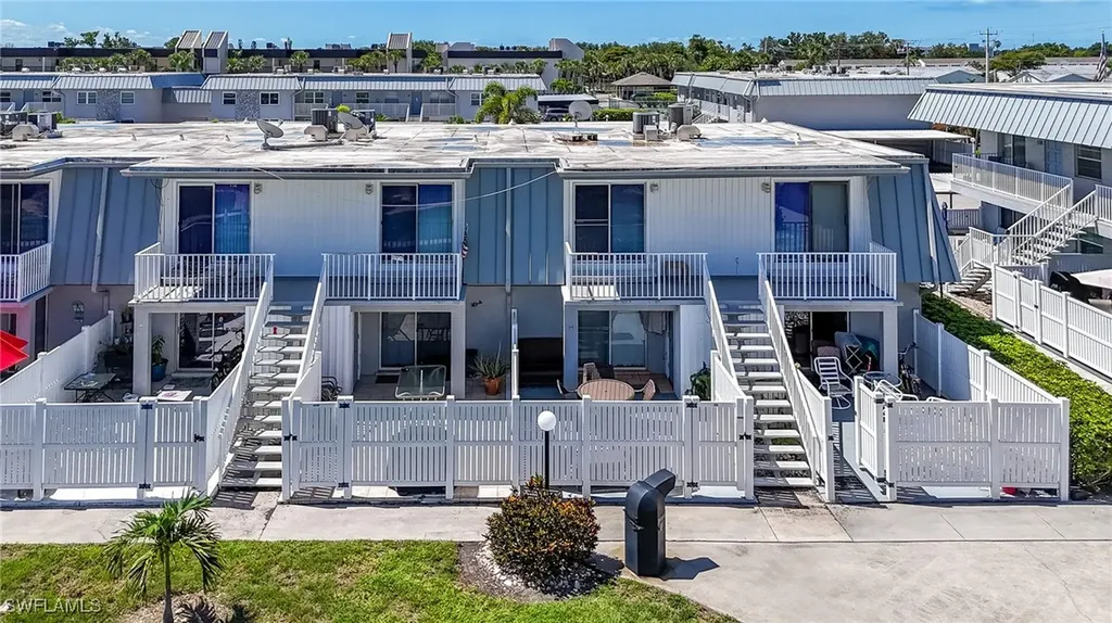 6777 Winkler Road Fort Myers FL 33919