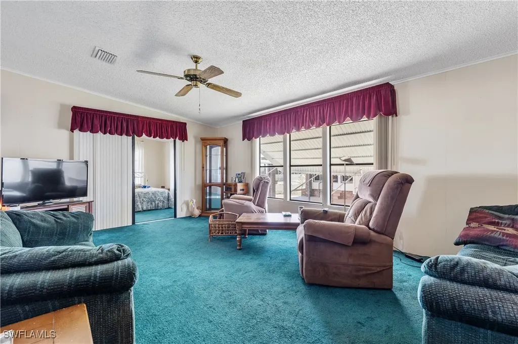 9245 Caloosa Drive North Fort Myers FL 33903