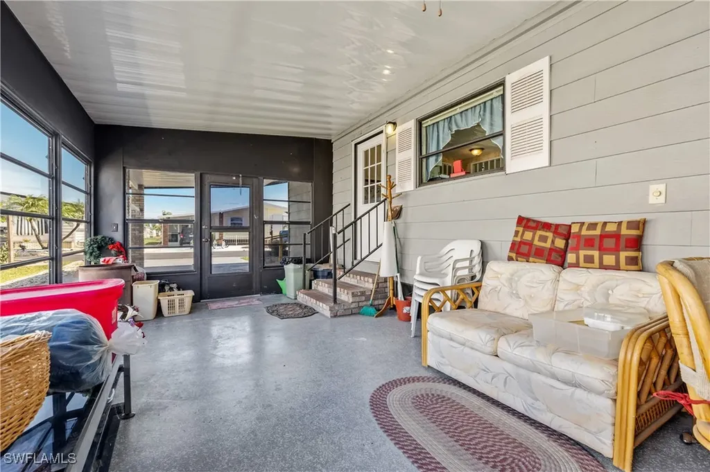 9245 Caloosa Drive North Fort Myers FL 33903