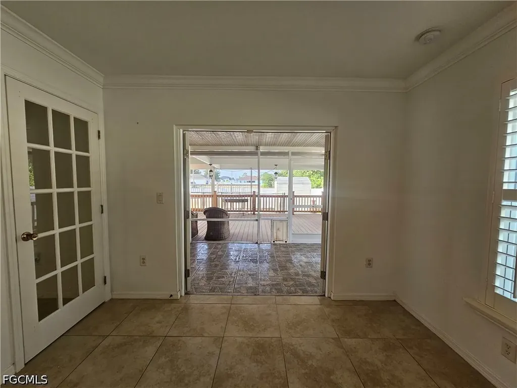 3903 1st Street SW Lehigh Acres FL 33976