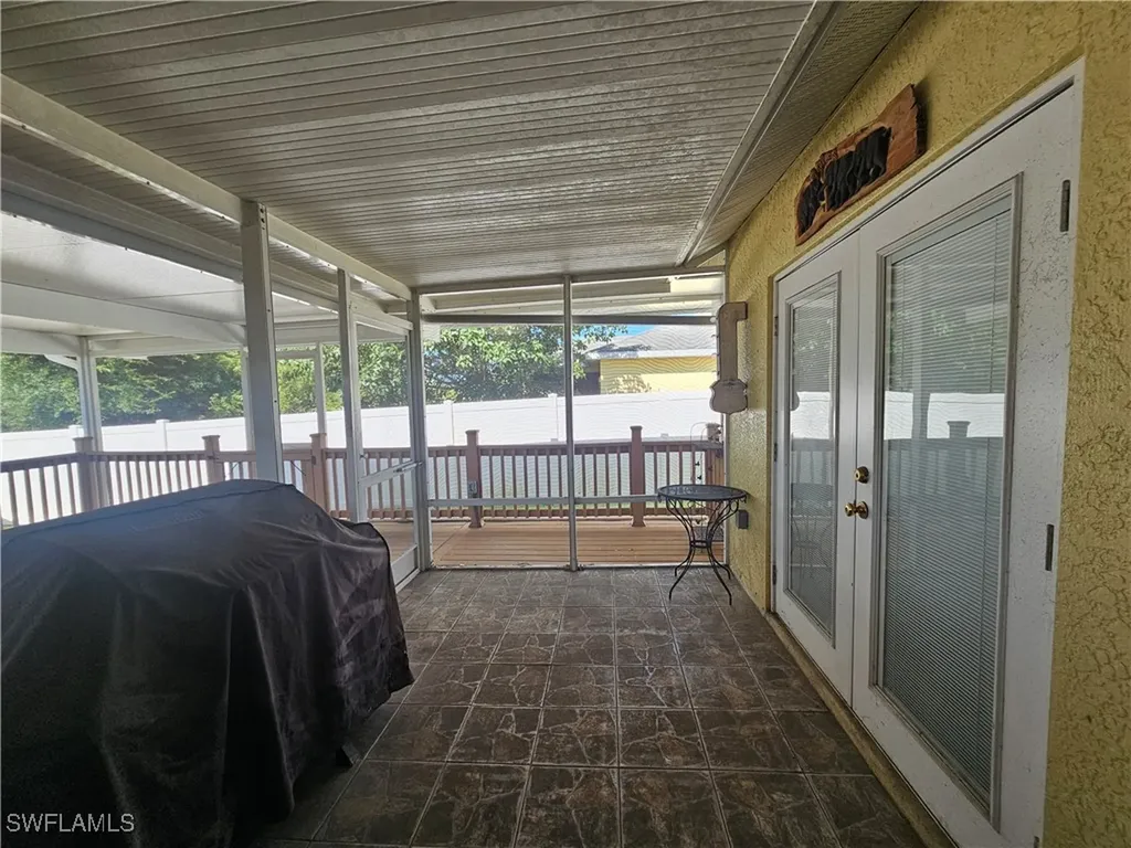 3903 1st Street SW Lehigh Acres FL 33976