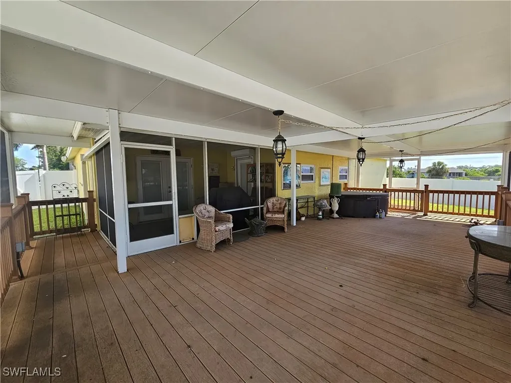 3903 1st Street SW Lehigh Acres FL 33976