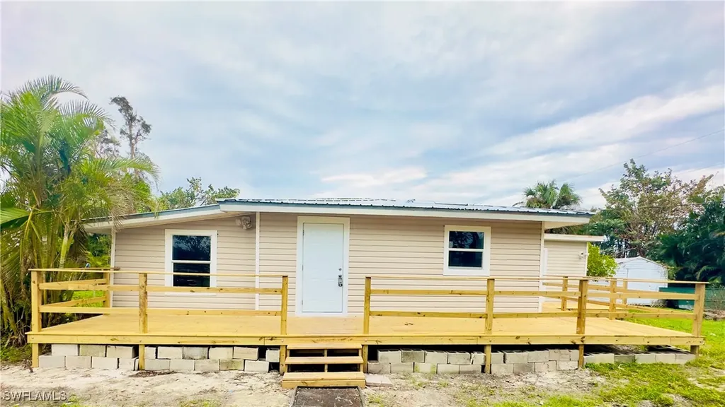 5981 Cubles Drive Bokeelia FL 33922