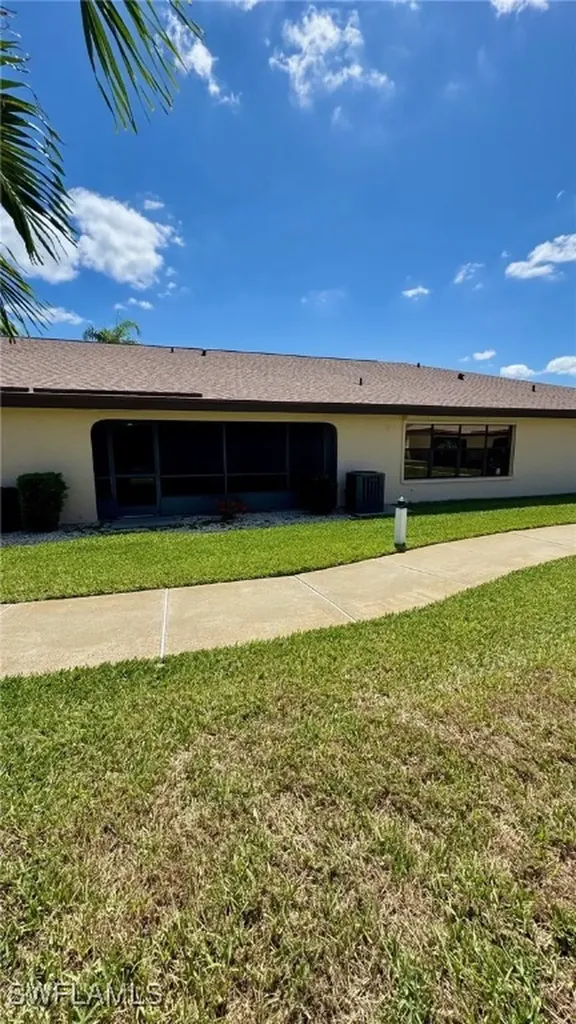 3916 SE 11th Place Cape Coral FL 33904