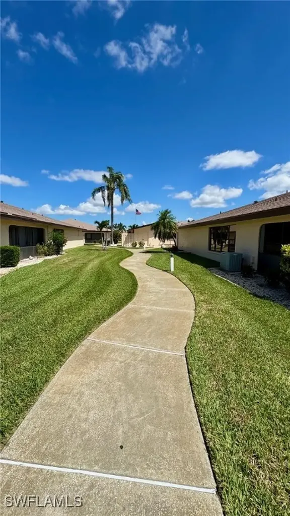 3916 SE 11th Place Cape Coral FL 33904