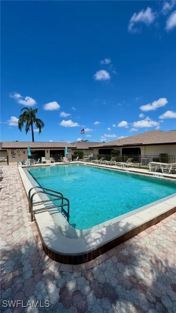 3916 SE 11th Place Cape Coral FL 33904