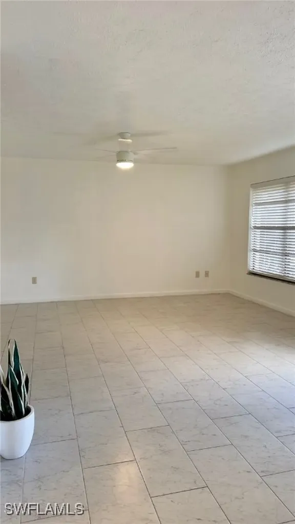 3916 SE 11th Place Cape Coral FL 33904