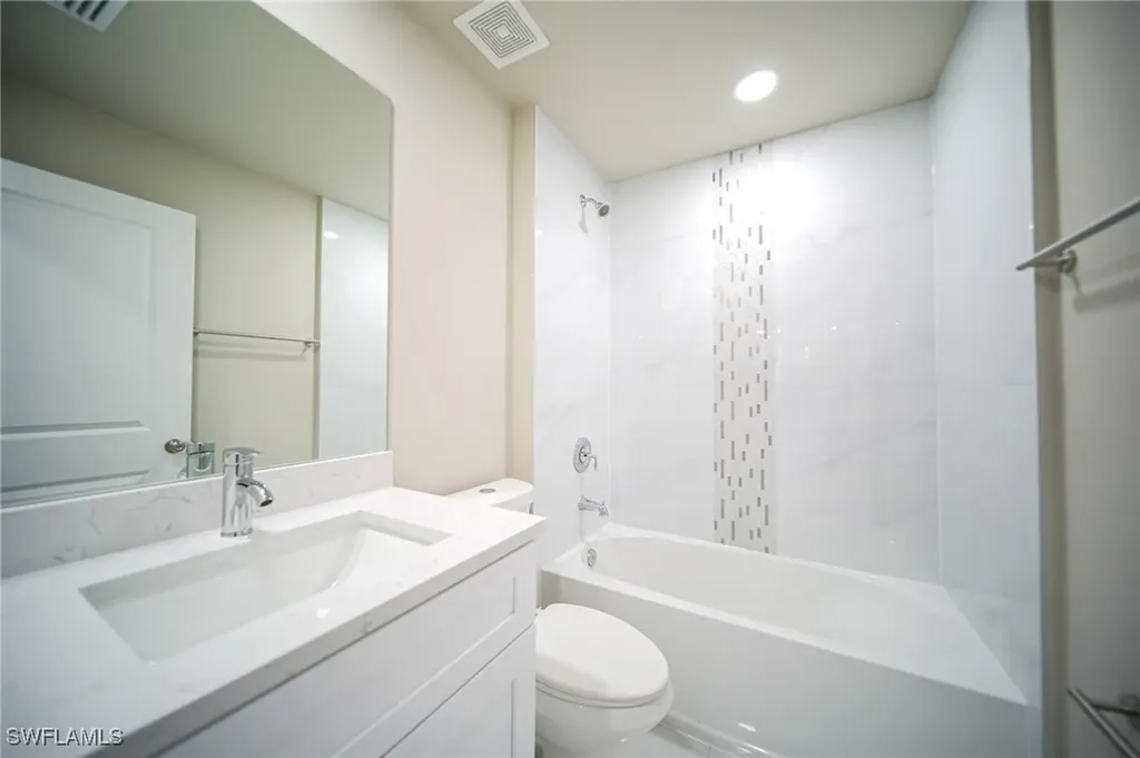 1962 Leghorn Street Lehigh Acres FL 33972