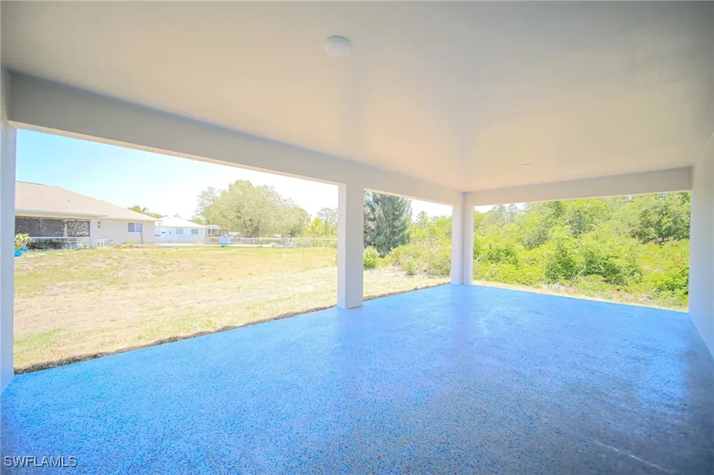 1962 Leghorn Street Lehigh Acres FL 33972
