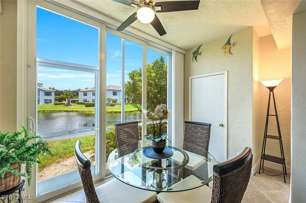 832 Tanbark Drive Naples FL 34108