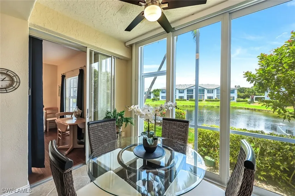 832 Tanbark Drive Naples FL 34108