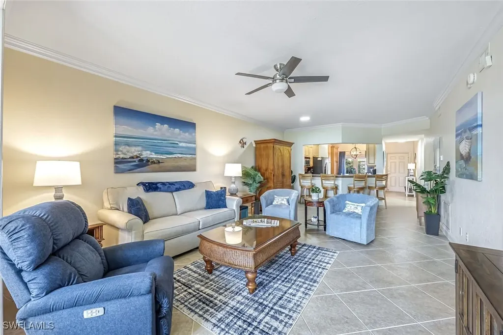 832 Tanbark Drive Naples FL 34108