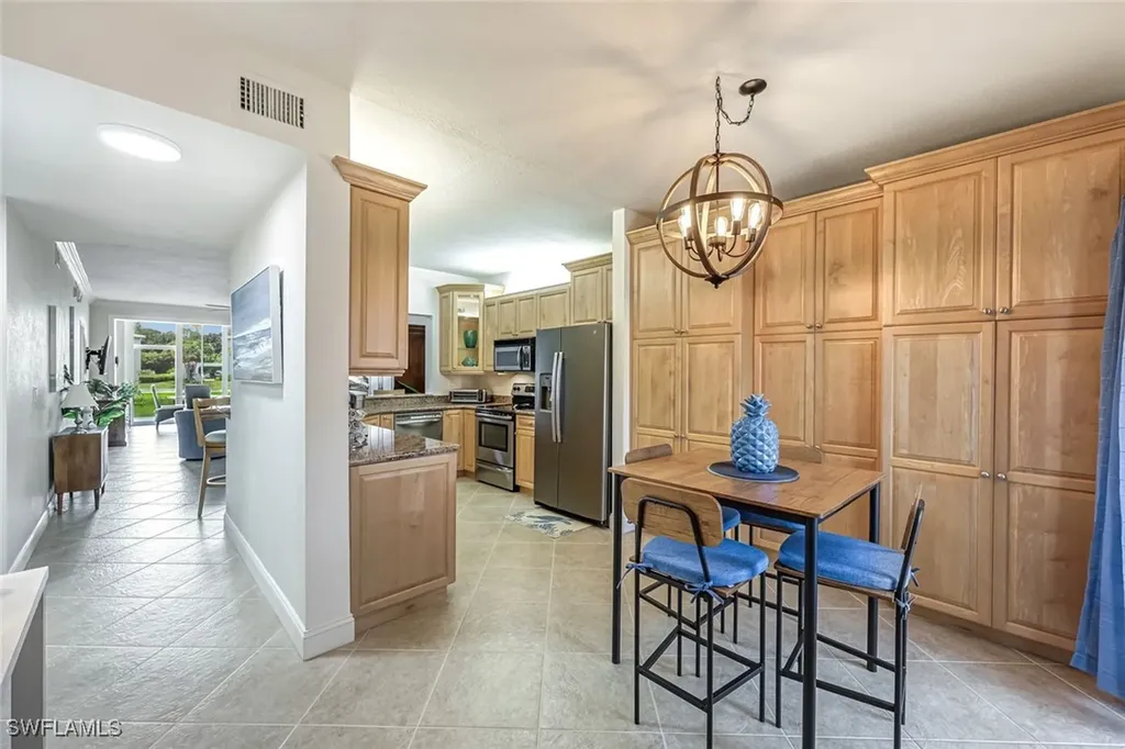832 Tanbark Drive Naples FL 34108