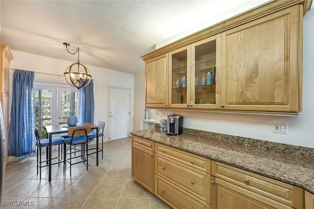 832 Tanbark Drive Naples FL 34108