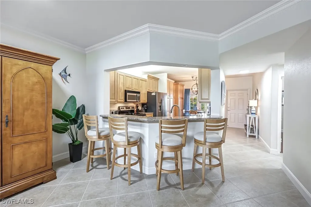 832 Tanbark Drive Naples FL 34108