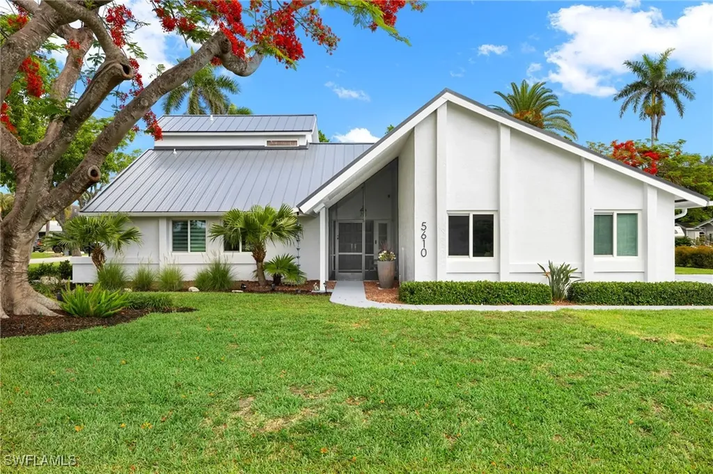 5610 Sundown Harbor Court Fort Myers FL 33919