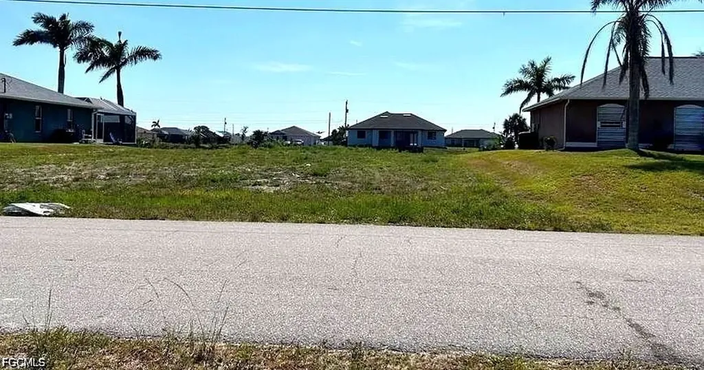 1019 NW 9th Place Cape Coral FL 33993
