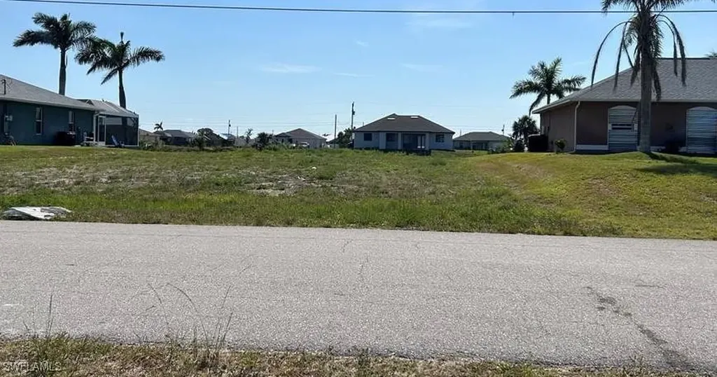 1019 NW 9th Place Cape Coral FL 33993