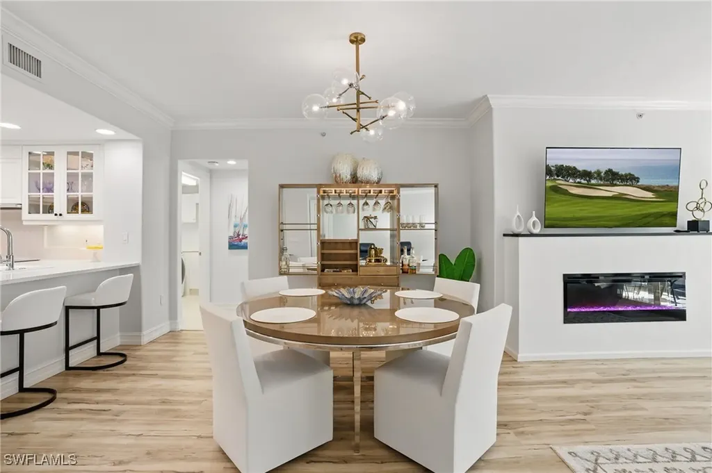 2728 Tiburon Boulevard E Naples FL 34109