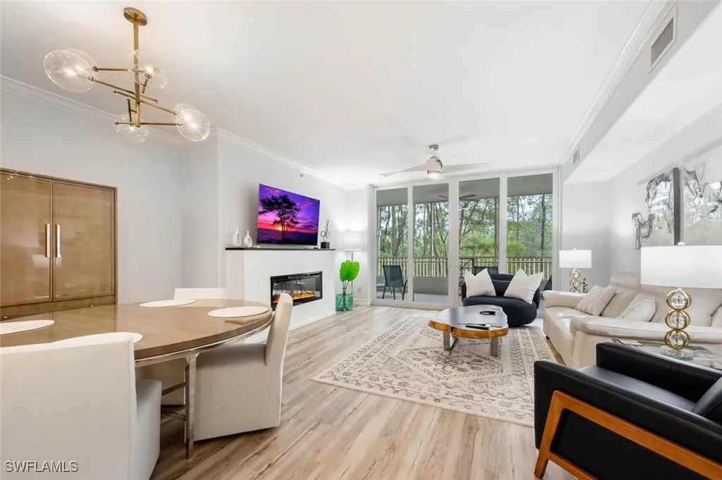 2728 Tiburon Boulevard E Naples FL 34109