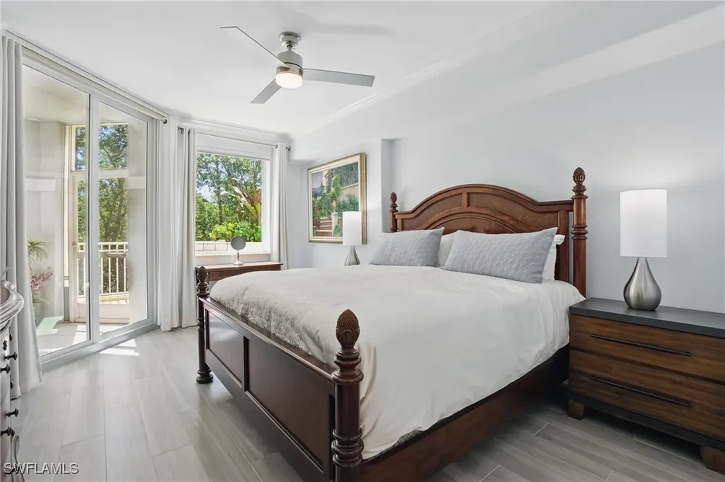 2728 Tiburon Boulevard E Naples FL 34109