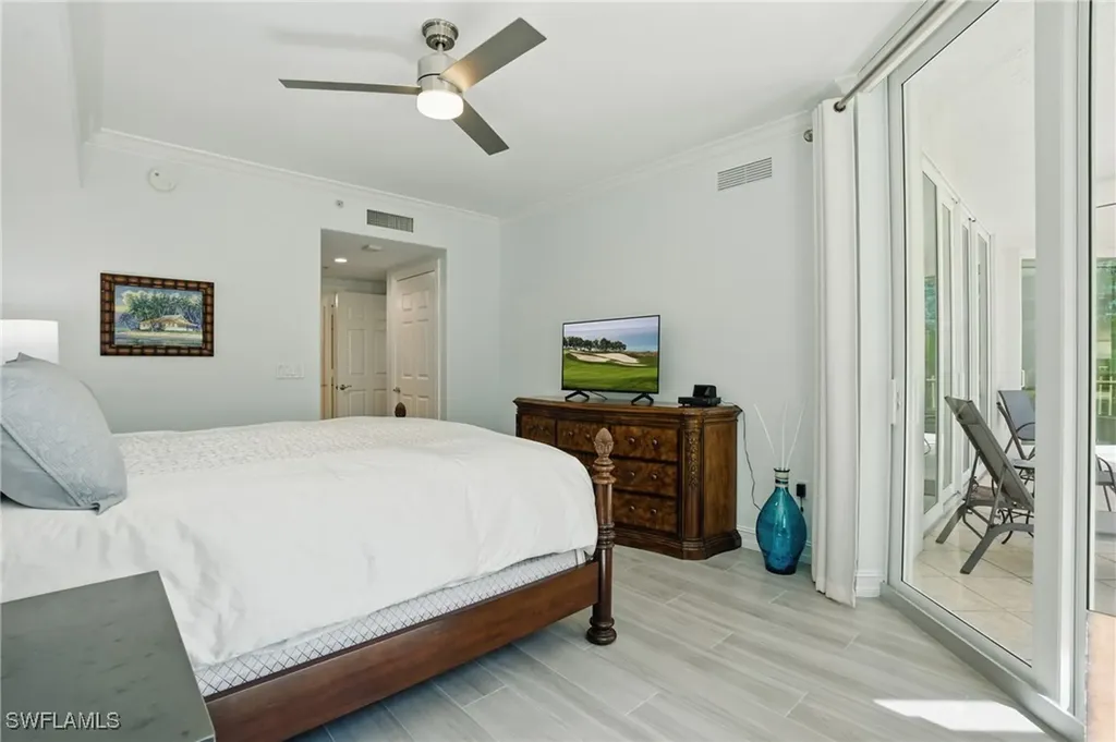 2728 Tiburon Boulevard E Naples FL 34109