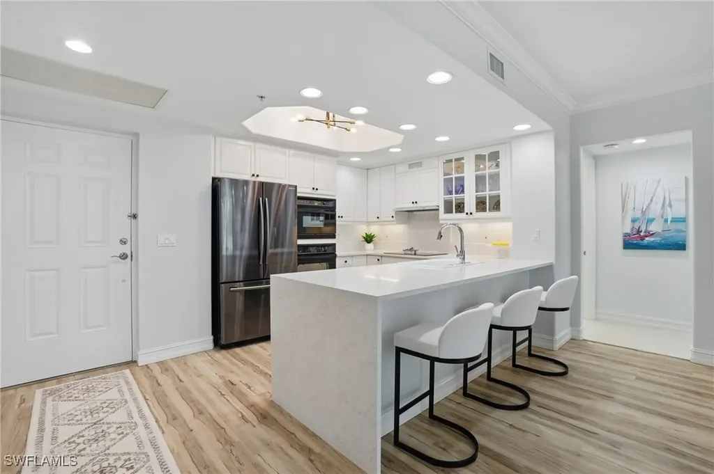 2728 Tiburon Boulevard E Naples FL 34109