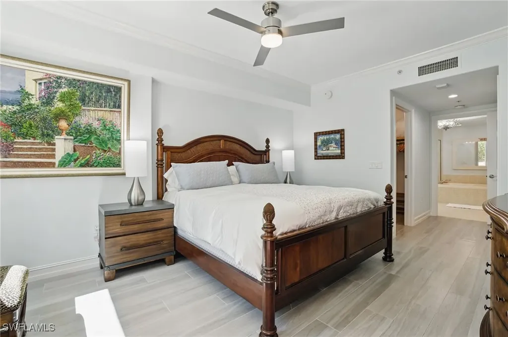 2728 Tiburon Boulevard E Naples FL 34109