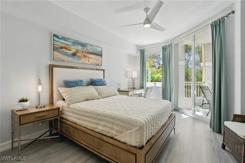 2728 Tiburon Boulevard E Naples FL 34109