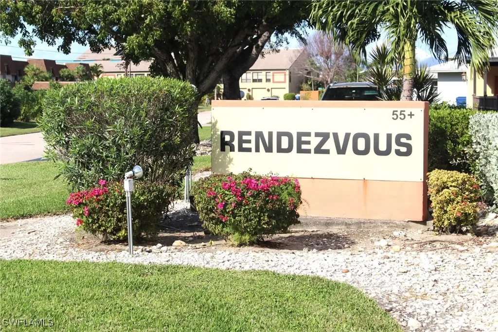 4103 SE 19th Avenue Cape Coral FL 33904