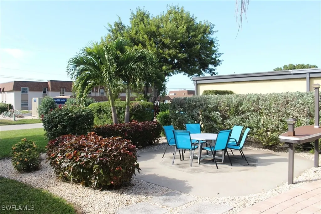 4103 SE 19th Avenue Cape Coral FL 33904
