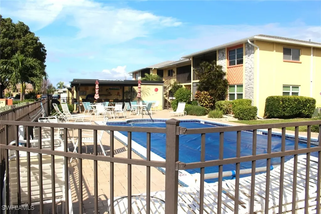 4103 SE 19th Avenue Cape Coral FL 33904