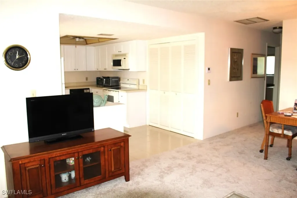 4103 SE 19th Avenue Cape Coral FL 33904