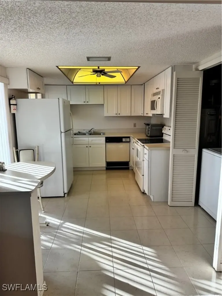 4103 SE 19th Avenue Cape Coral FL 33904