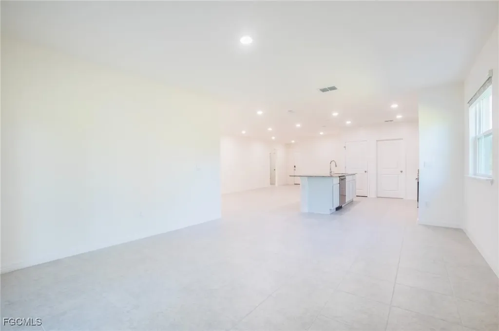 407 SW 19th Avenue Cape Coral FL 33991