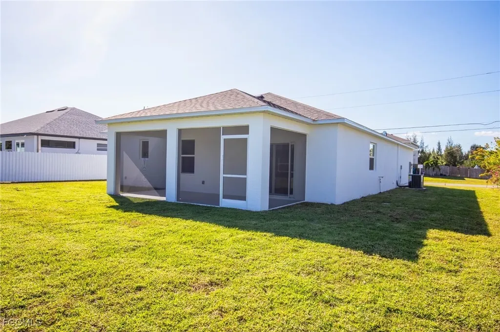 407 SW 19th Avenue Cape Coral FL 33991