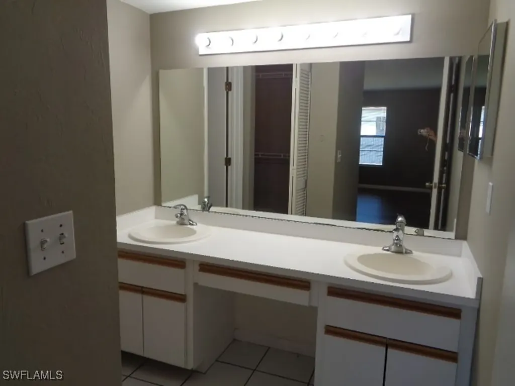 4628 SW 14th Avenue Cape Coral FL 33914