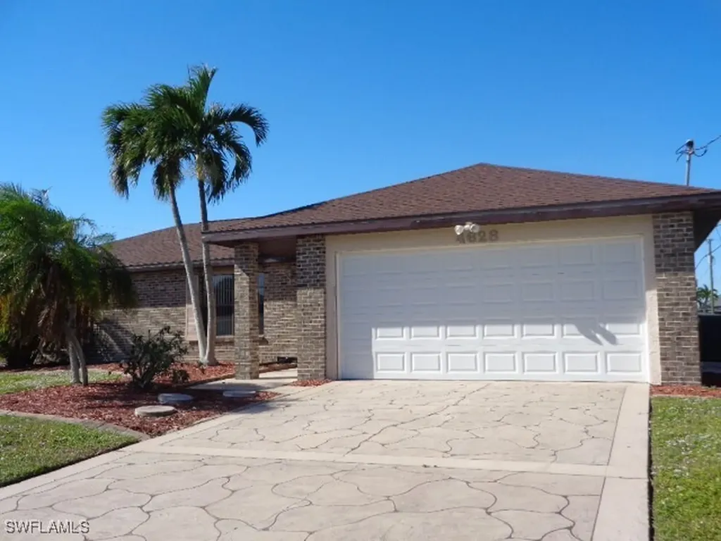 4628 SW 14th Avenue Cape Coral FL 33914