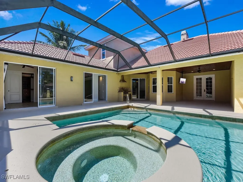 5667 Winkler Road Fort Myers FL 33919