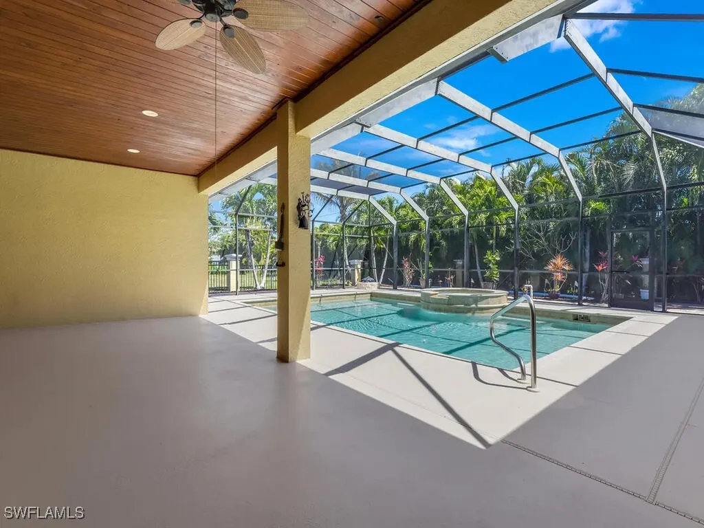 5667 Winkler Road Fort Myers FL 33919