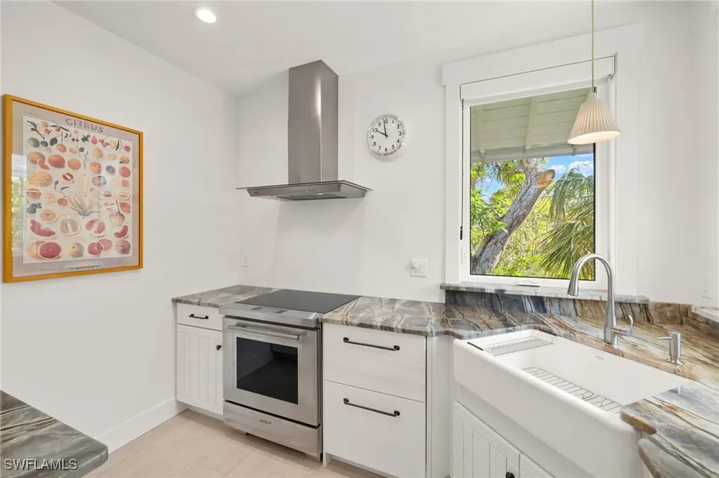 773 Cardium Street Sanibel FL 33957