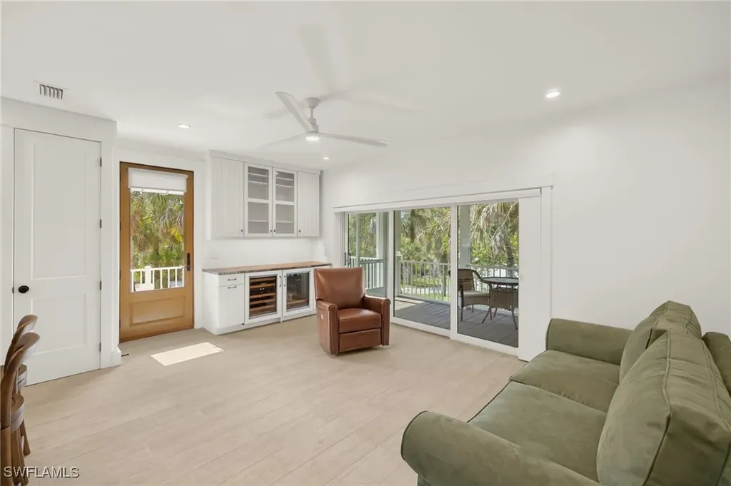 773 Cardium Street Sanibel FL 33957