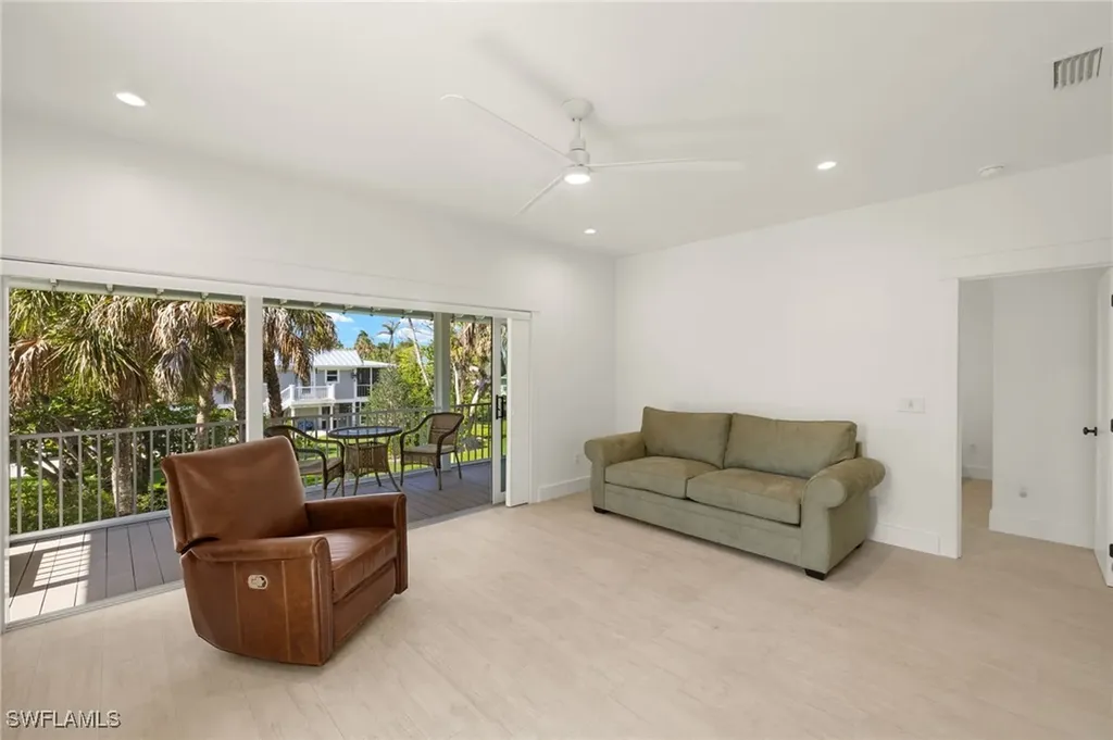 773 Cardium Street Sanibel FL 33957